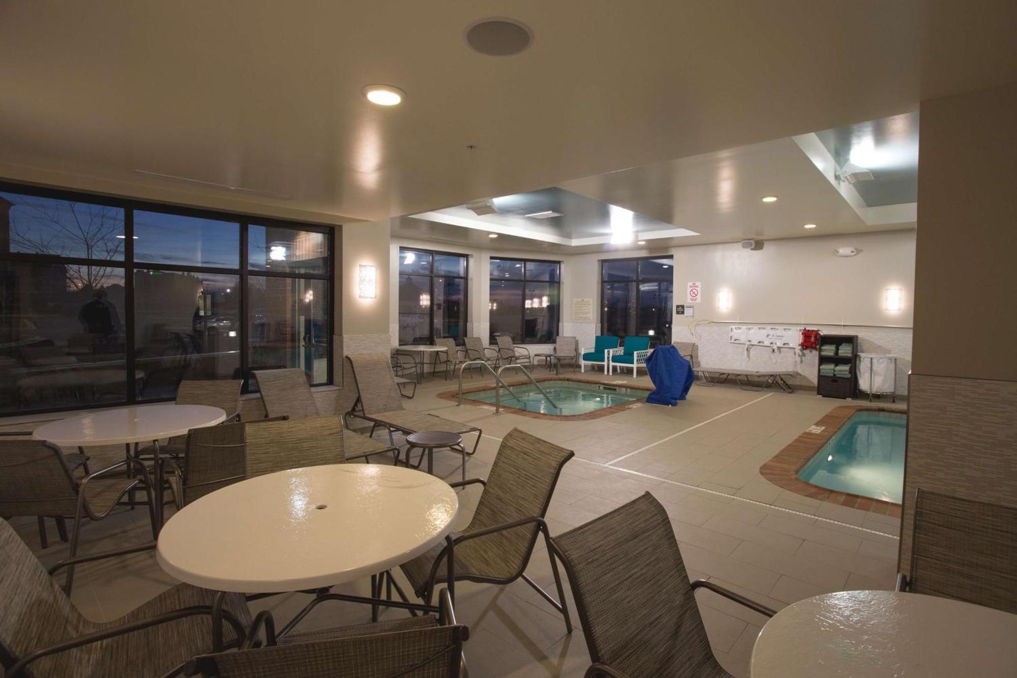 Hilton Garden Inn Bolingbrook I-55 Dış mekan fotoğraf